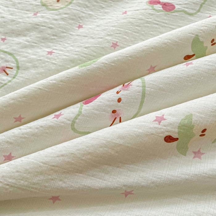 91家纺网 家纺一手货源 找家纺 爱屋及屋 2026春夏新款小清新双层纱宽包边棉花夏被夏凉被空调被 苹果猫