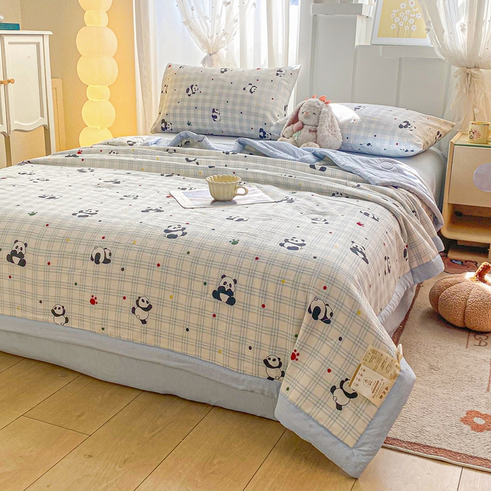 91家纺网 家纺一手货源 找家纺 爱屋及屋 2026春夏新款小清新双层纱宽包边棉花夏被夏凉被空调被 小熊猫