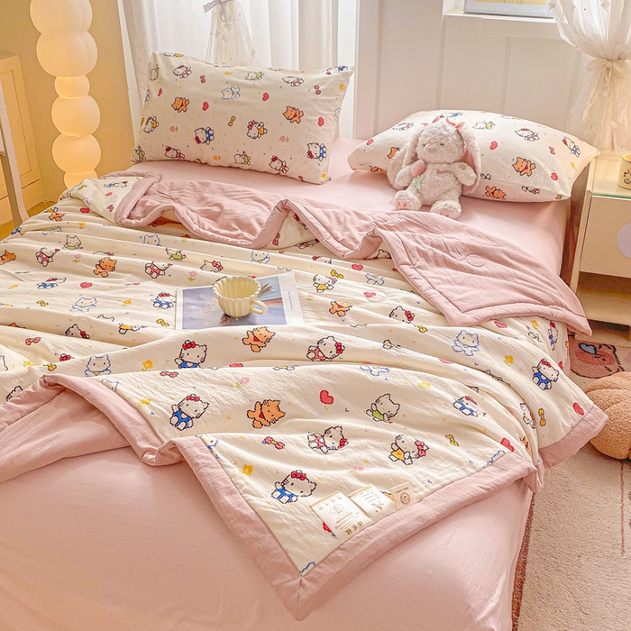 91家纺网 家纺一手货源 找家纺 爱屋及屋 2026春夏新款小清新双层纱宽包边棉花夏被夏凉被空调被 像素KT