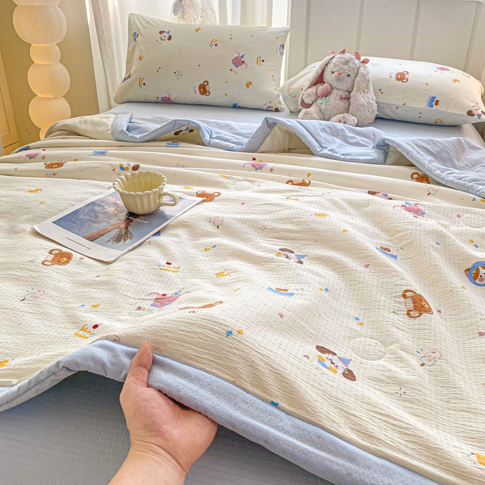 91家纺网 家纺一手货源 找家纺 爱屋及屋 2026春夏新款小清新双层纱宽包边棉花夏被夏凉被空调被 萌宠集