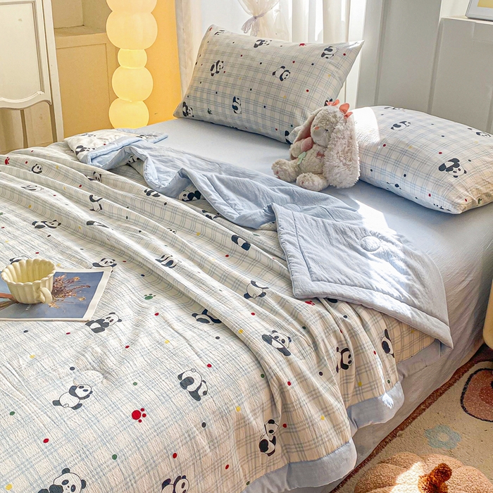 91家纺网 家纺一手货源 找家纺 爱屋及屋 2026春夏新款小清新双层纱宽包边棉花夏被夏凉被空调被 小熊猫