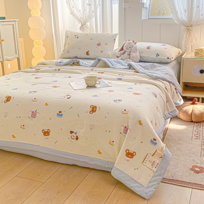 91家纺网 家纺一手货源 找家纺 爱屋及屋 2026春夏新款小清新双层纱宽包边棉花夏被夏凉被空调被 萌宠集