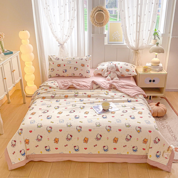 91家纺网 家纺一手货源 找家纺 爱屋及屋 2026春夏新款小清新双层纱宽包边棉花夏被夏凉被空调被 像素KT