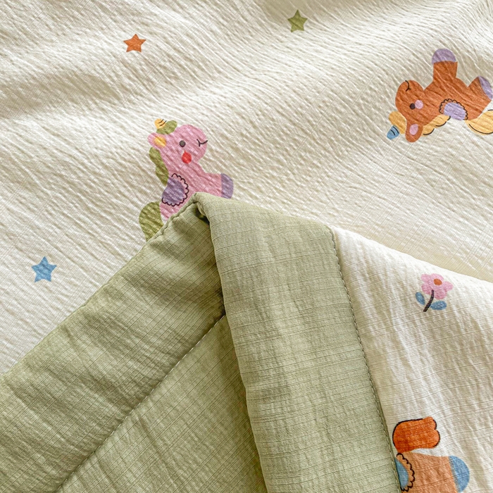 91家纺网 家纺一手货源 找家纺 爱屋及屋 2026春夏新款小清新双层纱宽包边棉花夏被夏凉被空调被 星星小马