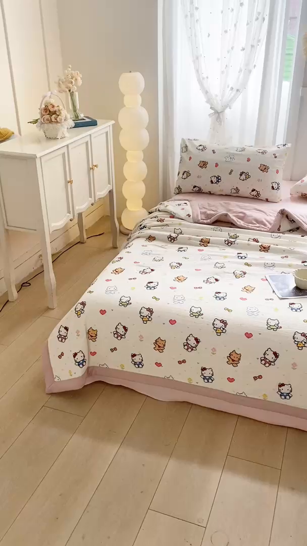 91家纺网 家纺一手货源 找家纺 爱屋及屋 2026春夏新款小清新双层纱宽包边棉花夏被夏凉被空调被 像素KT