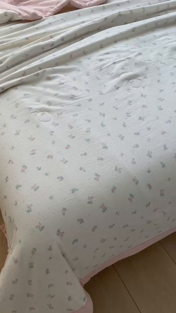 91家纺网 家纺一手货源 找家纺 爱屋及屋 2026春夏新款小清新双层纱宽包边棉花夏被夏凉被空调被 花影