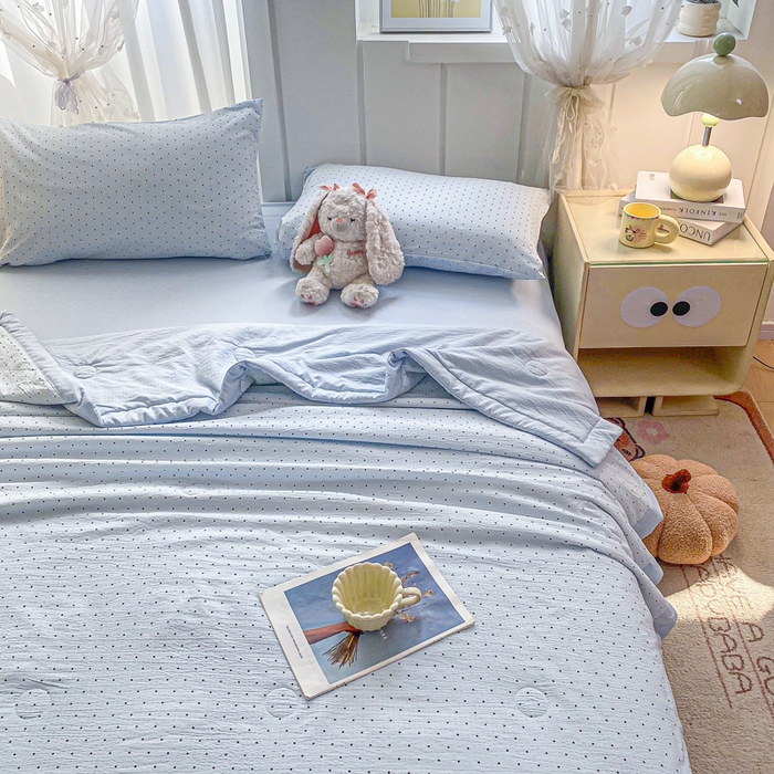 91家纺网 家纺一手货源 找家纺 爱屋及屋 2026春夏新款小清新双层纱宽包边棉花夏被夏凉被空调被 云感-蓝