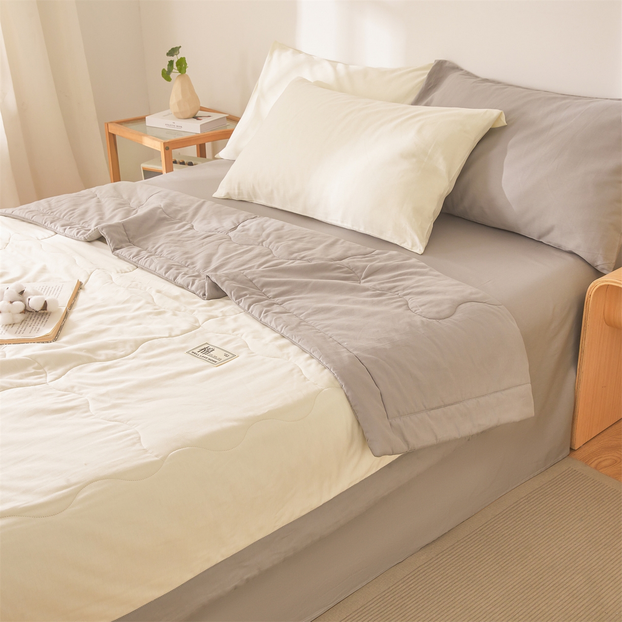 91家纺网 家纺一手货源 找家纺 晓时候 2026新款纯色100%里外全棉新疆棉花被纯棉夏凉被空调被夏被四件套被子被芯 里外全棉-月光白拼灰