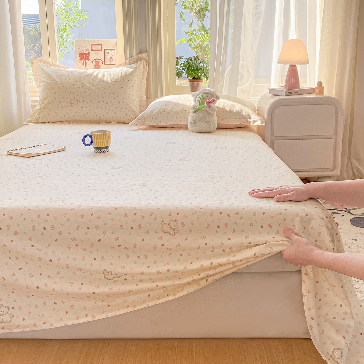 91家纺网 家纺一手货源 找家纺 女子家纺 2026新款全棉纯棉印花花卉款床单单品床单单件 玫瑰小狗