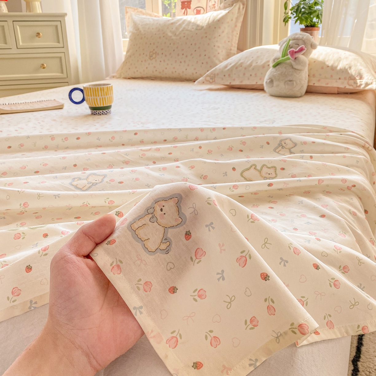 91家纺网 家纺一手货源 找家纺 女子家纺 2026新款全棉纯棉印花花卉款床单单品床单单件 玫瑰小狗