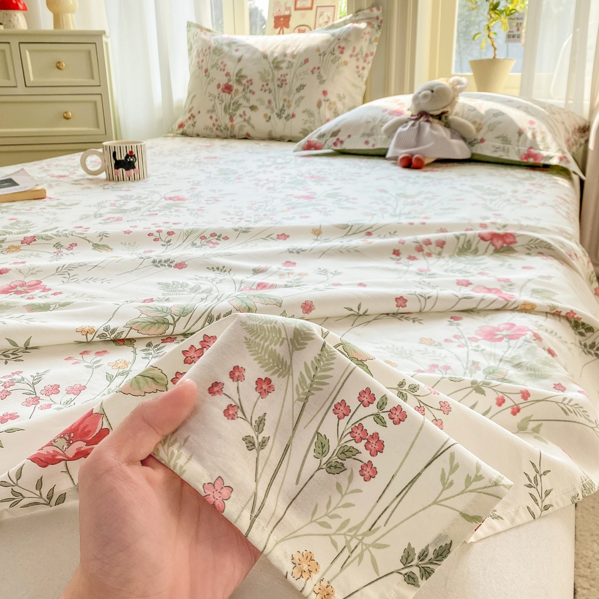 91家纺网 家纺一手货源 找家纺 女子家纺 2026新款全棉纯棉印花花卉款床单单品床单单件 玉笛花间