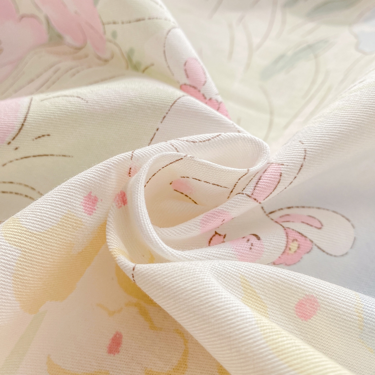 91家纺网 家纺一手货源 找家纺 女子家纺 2026新款全棉纯棉印花花卉款床单单品床单单件 花丛甜崽