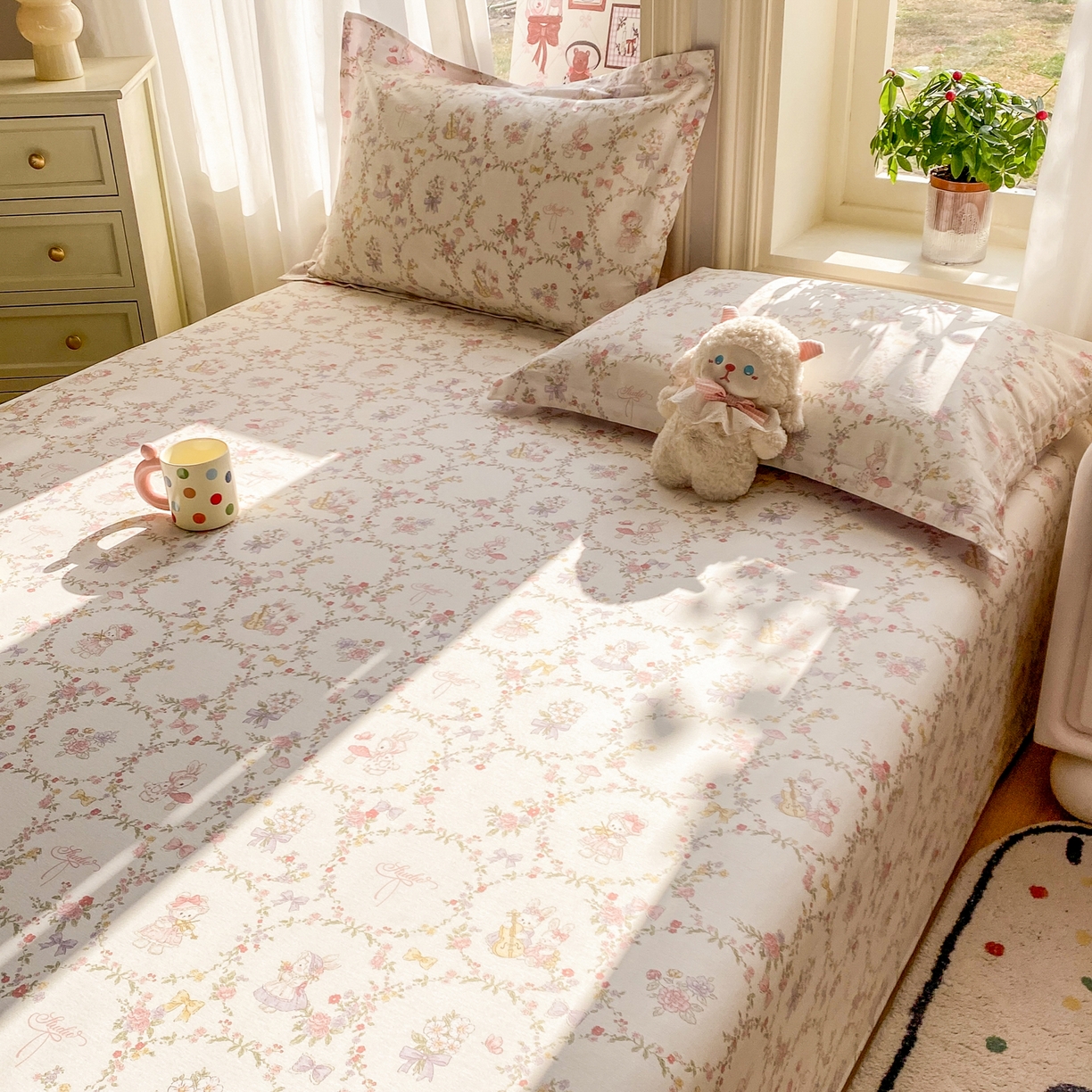 91家纺网 家纺一手货源 找家纺 女子家纺 2026新款全棉纯棉印花花卉款床单单品床单单件 童话花町