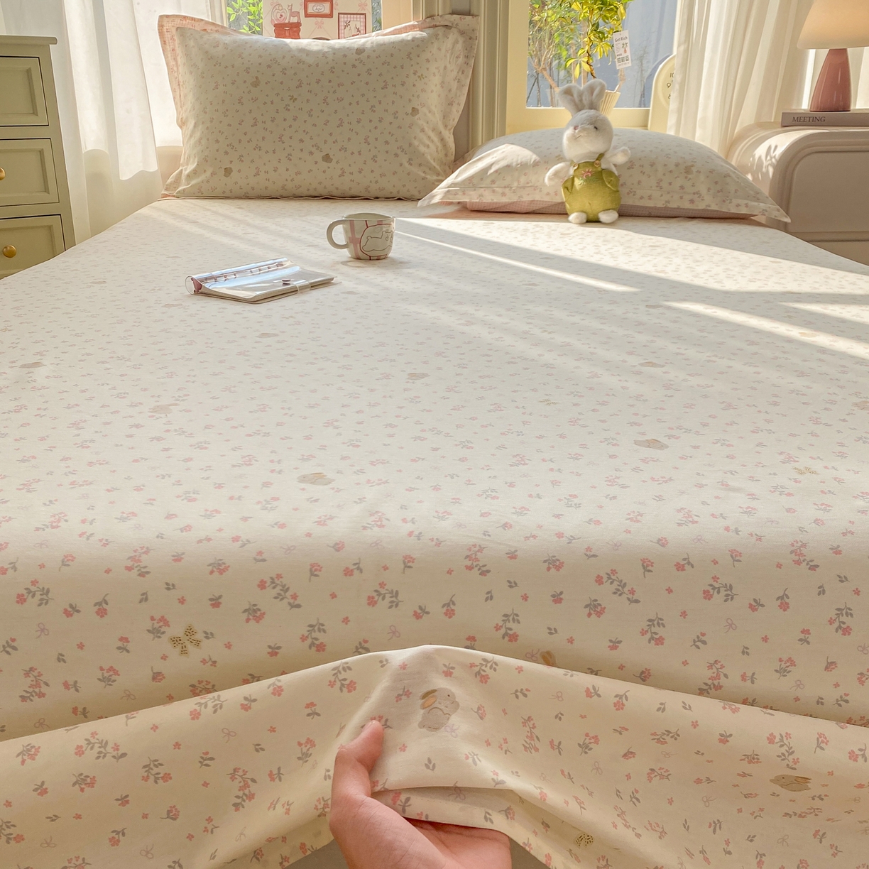 91家纺网 家纺一手货源 找家纺 女子家纺 2026新款全棉纯棉印花花卉款床单单品床单单件 微花耳耳粉