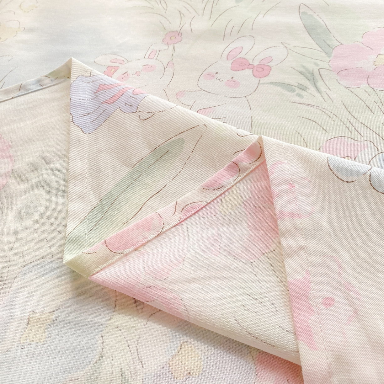 91家纺网 家纺一手货源 找家纺 女子家纺 2026新款全棉纯棉印花花卉款床单单品床单单件 花丛甜崽