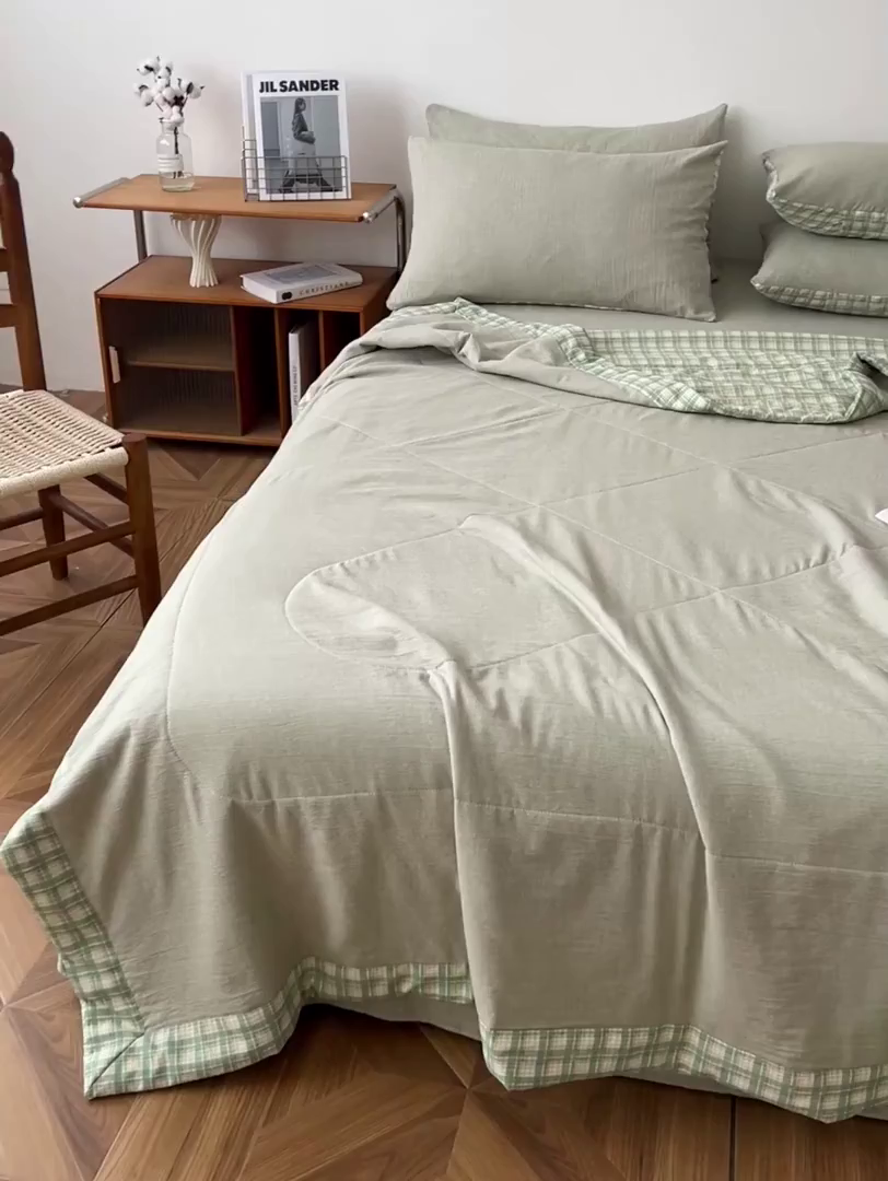 91家纺网 家纺一手货源 找家纺 云玲时尚 2026新款100%新疆棉花水洗色织夏被四件套 橄榄绿