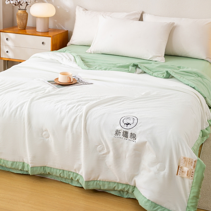 91家纺网 家纺一手货源 找家纺 憨豆家纺 2026春夏新款 水洗棉纯色双拼棉花被夏凉被空调被（常年有货款） 棉朵-果绿白
