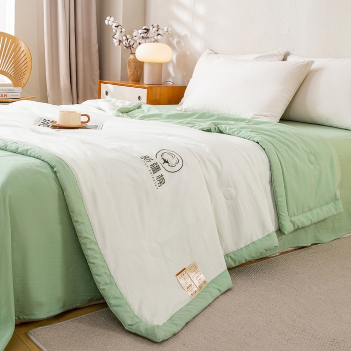 91家纺网 家纺一手货源 找家纺 憨豆家纺 2026春夏新款 水洗棉纯色双拼棉花被夏凉被空调被（常年有货款） 棉朵-果绿白