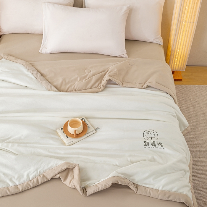 91家纺网 家纺一手货源 找家纺 憨豆家纺 2026春夏新款 水洗棉纯色双拼棉花被夏凉被空调被（常年有货款） 棉朵-卡其白