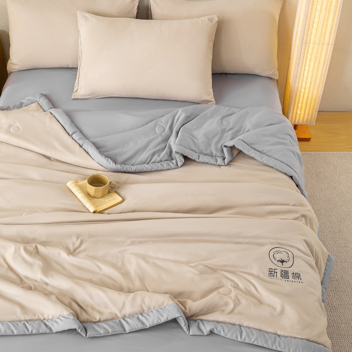 91家纺网 家纺一手货源 找家纺 憨豆家纺 2026春夏新款 水洗棉纯色双拼棉花被夏凉被空调被（常年有货款） 棉朵-卡其灰