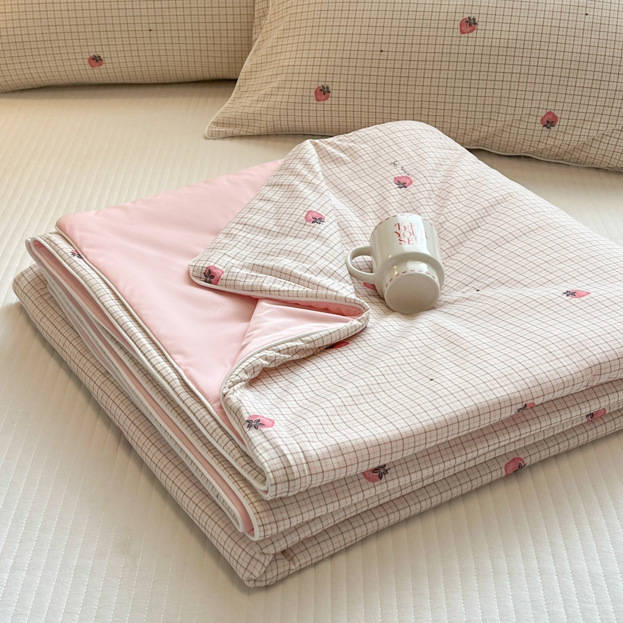 羚羊语家纺 2026新款凉感丝印花夏凉被小冰皮空调被冰淇淋西瓜被针织棉夏被冰丝云母凉感被 格仔甜莓