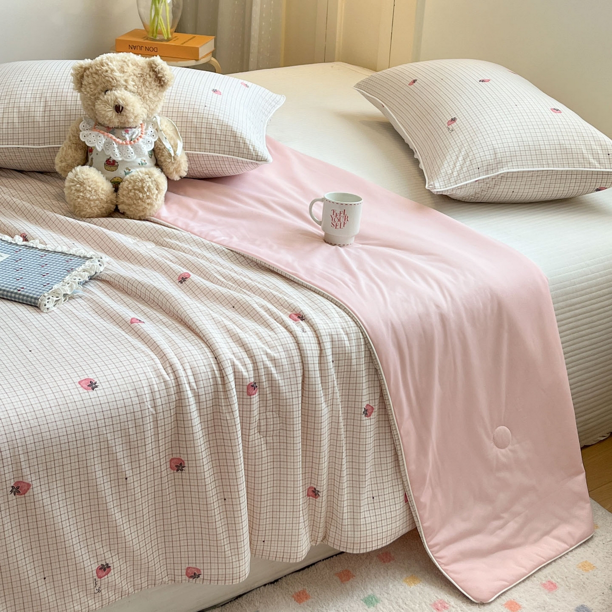 91家纺网 家纺一手货源 找家纺 羚羊语家纺 2026新款凉感丝印花夏凉被小冰皮空调被冰淇淋西瓜被针织棉夏被冰丝云母凉感被 格仔甜莓