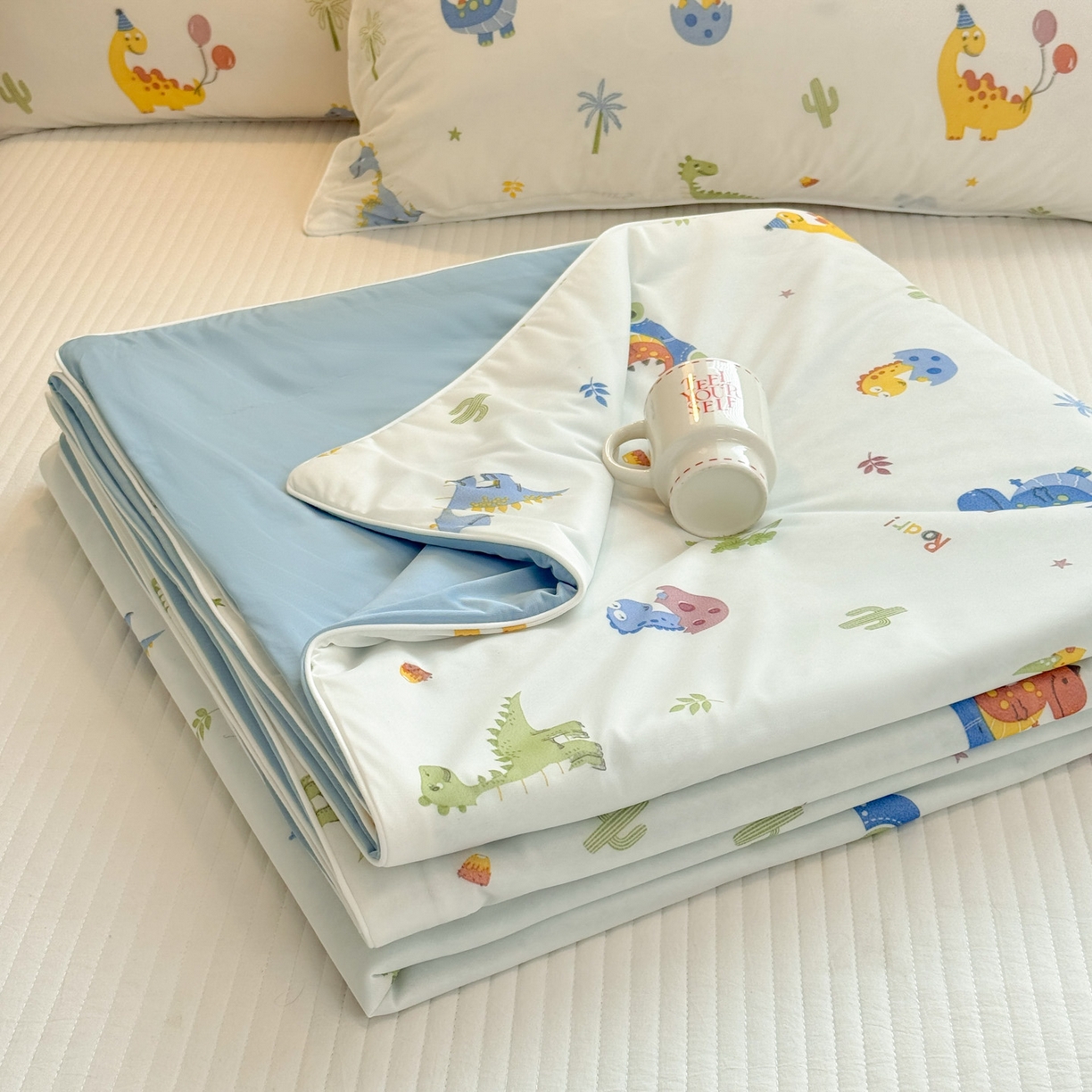 羚羊语家纺 2026新款凉感丝印花夏凉被小冰皮空调被冰淇淋西瓜被针织棉夏被冰丝云母凉感被 恐龙乐园