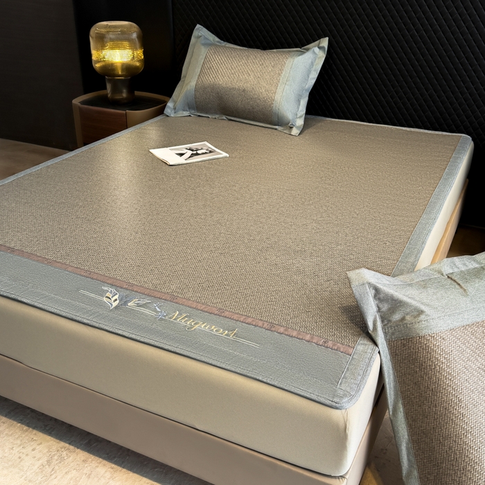 91家纺网 家纺一手货源 找家纺 （总）鑫琪莱家纺 2026新款PE草本凉感藤席子凉席