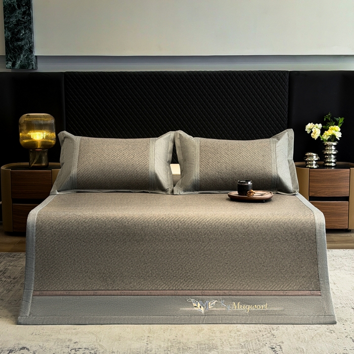 91家纺网 家纺一手货源 找家纺 鑫琪莱家纺 2026新款PE草本凉感藤席子凉席 艾草灰-床席款