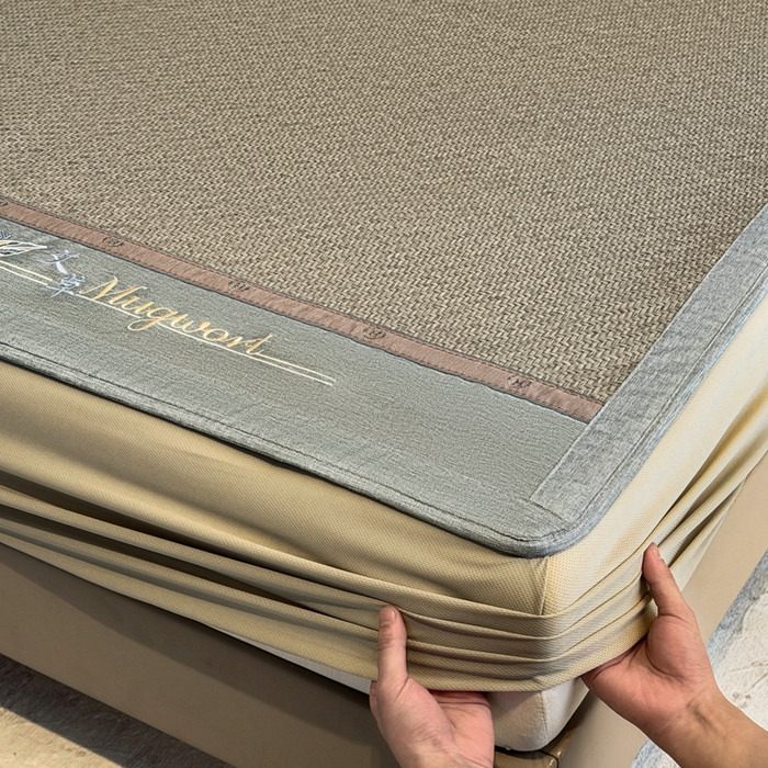 91家纺网 家纺一手货源 找家纺 （总）鑫琪莱家纺 2026新款PE草本凉感藤席子凉席