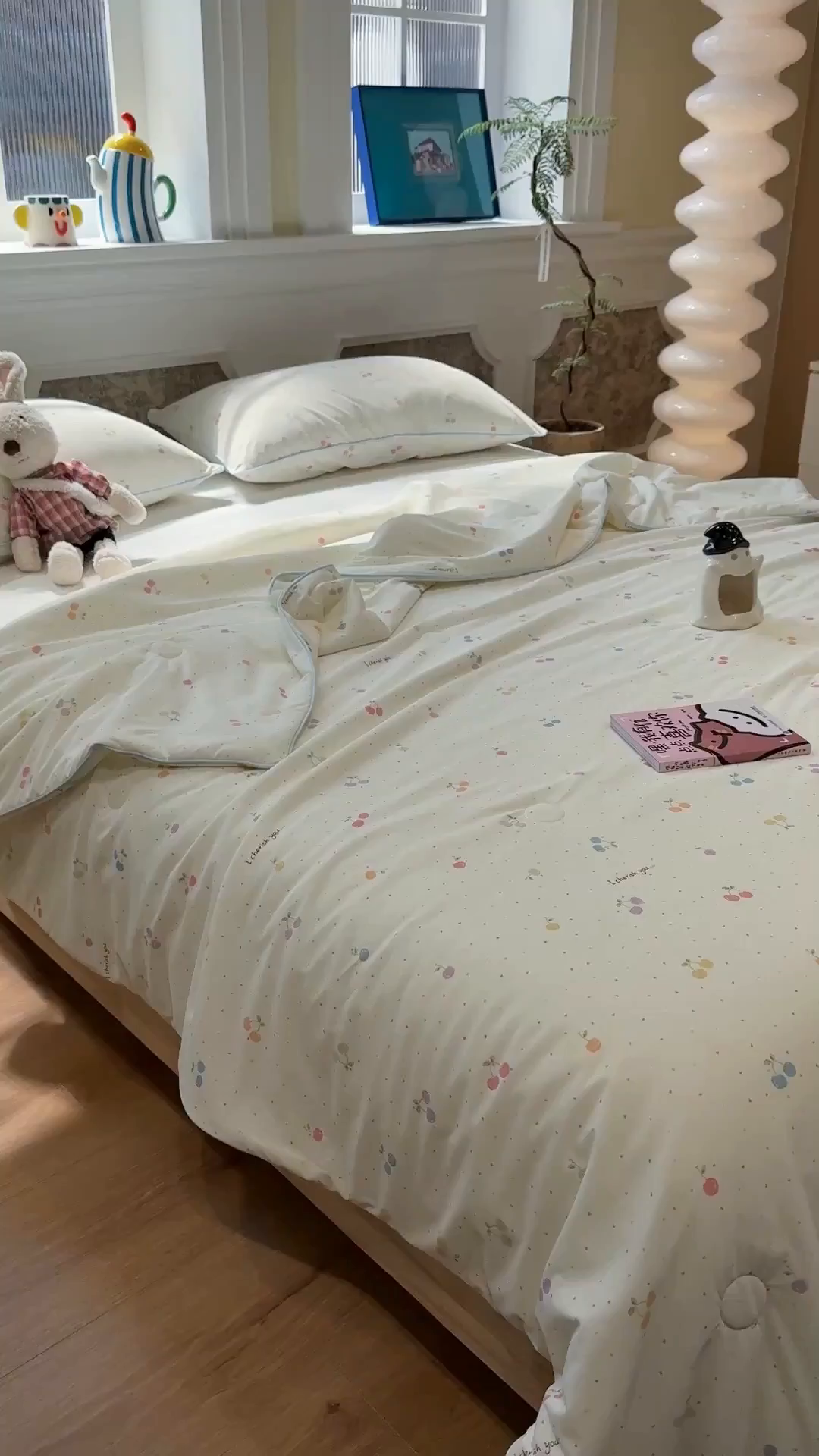 91家纺网 家纺一手货源 找家纺 羚羊语家纺 2026新款凉感丝提花夏凉被（含氨）印花冰淇淋空调被针织棉被夏被冰丝云母凉感西瓜被子被芯 樱桃点点