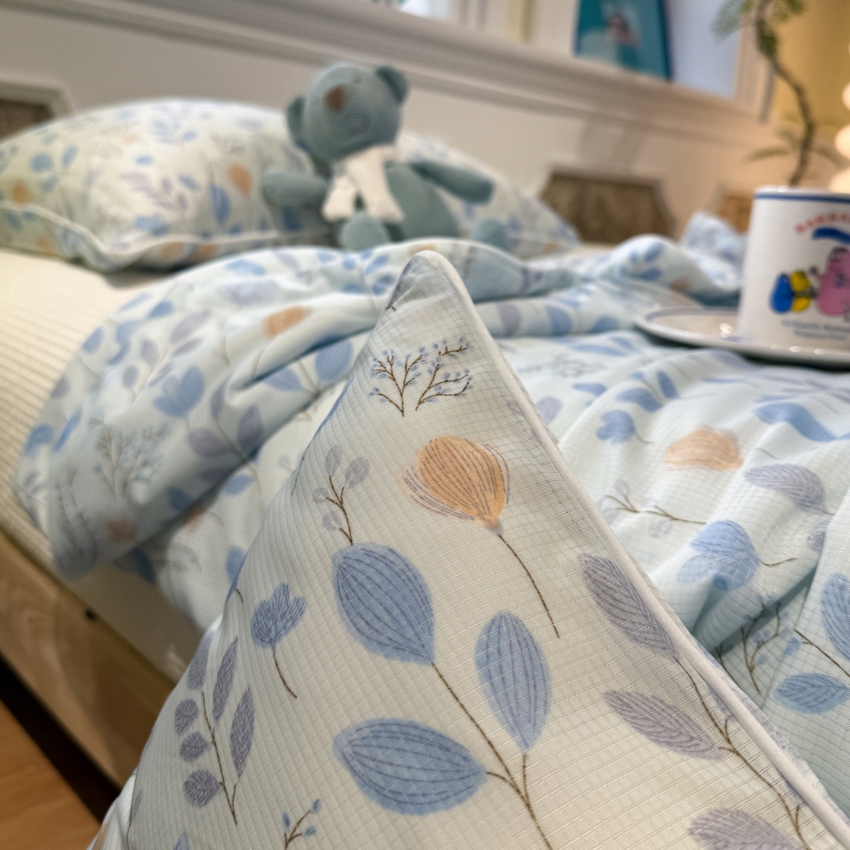 91家纺网 家纺一手货源 找家纺 羚羊语家纺 2026新款凉感丝提花夏凉被（含氨）印花冰淇淋空调被针织棉被夏被冰丝云母凉感西瓜被子被芯 浅夏