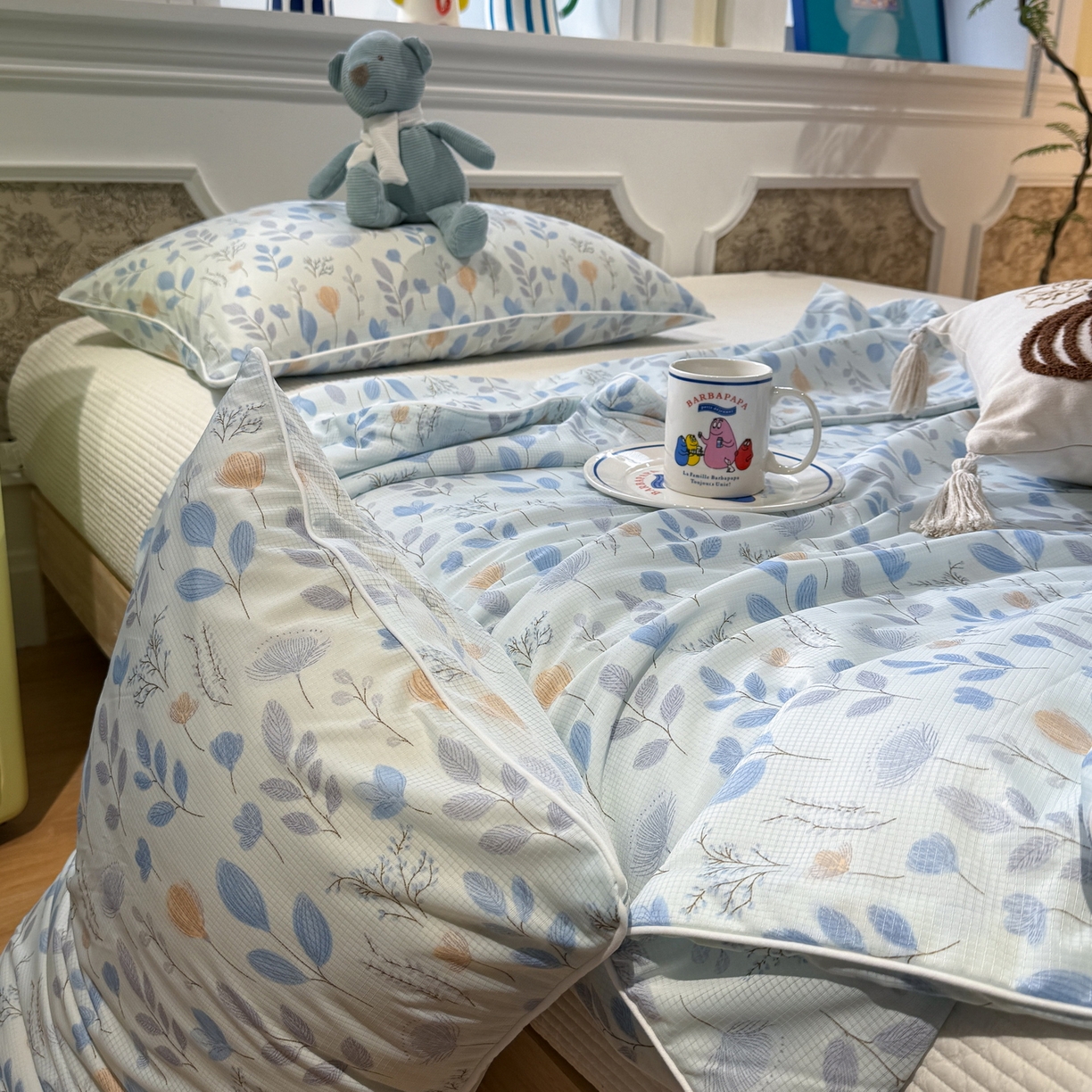 91家纺网 家纺一手货源 找家纺 羚羊语家纺 2026新款凉感丝提花夏凉被（含氨）印花冰淇淋空调被针织棉被夏被冰丝云母凉感西瓜被子被芯 浅夏