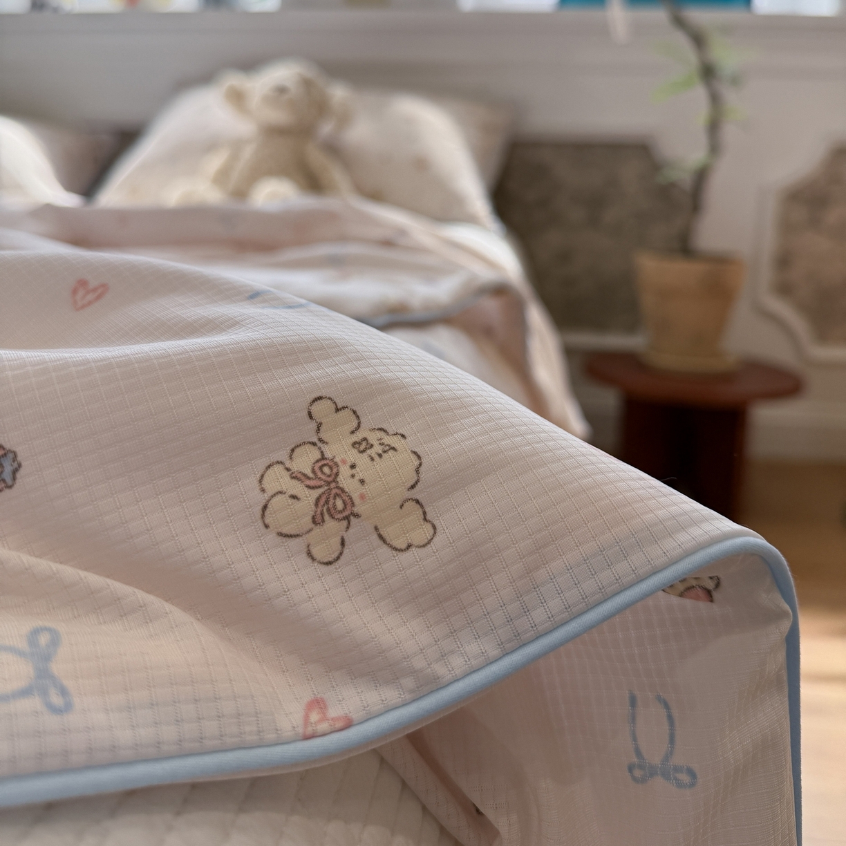 91家纺网 家纺一手货源 找家纺 羚羊语家纺 2026新款凉感丝提花夏凉被（含氨）印花冰淇淋空调被针织棉被夏被冰丝云母凉感西瓜被子被芯 汪星人