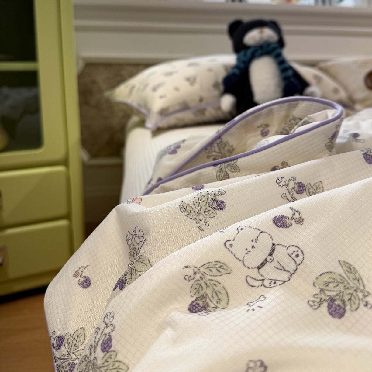 91家纺网 家纺一手货源 找家纺 羚羊语家纺 2026新款凉感丝提花夏凉被（含氨）印花冰淇淋空调被针织棉被夏被冰丝云母凉感西瓜被子被芯 西仔狗狗