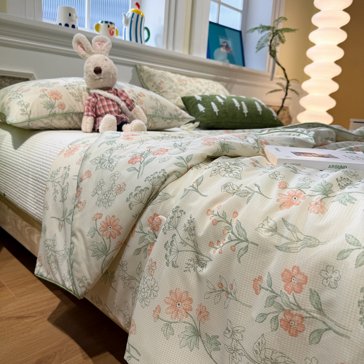 91家纺网 家纺一手货源 找家纺 羚羊语家纺 2026新款凉感丝提花夏凉被（含氨）印花冰淇淋空调被针织棉被夏被冰丝云母凉感西瓜被子被芯 闲庭花叙