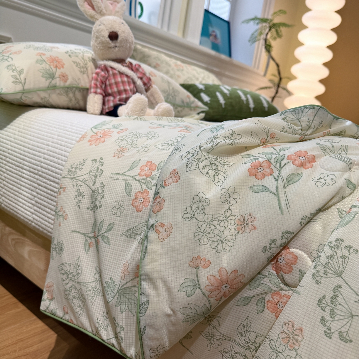 91家纺网 家纺一手货源 找家纺 羚羊语家纺 2026新款凉感丝提花夏凉被（含氨）印花冰淇淋空调被针织棉被夏被冰丝云母凉感西瓜被子被芯 闲庭花叙