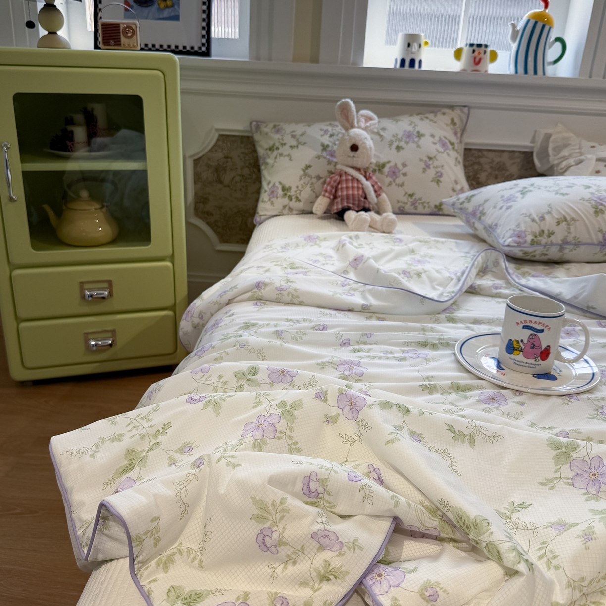 91家纺网 家纺一手货源 找家纺 羚羊语家纺 2026新款凉感丝提花夏凉被（含氨）印花冰淇淋空调被针织棉被夏被冰丝云母凉感西瓜被子被芯 紫藤初绽