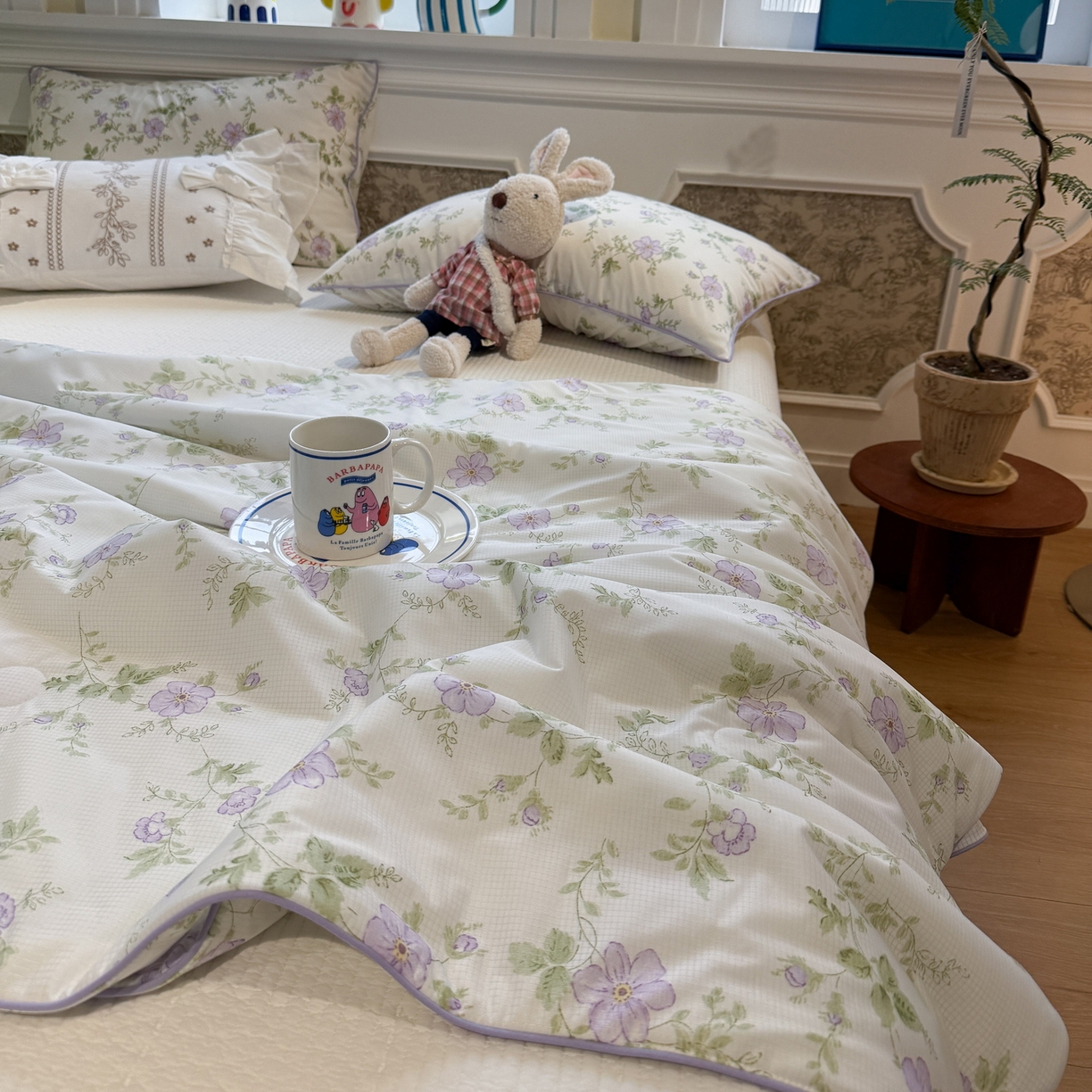 91家纺网 家纺一手货源 找家纺 羚羊语家纺 2026新款凉感丝提花夏凉被（含氨）印花冰淇淋空调被针织棉被夏被冰丝云母凉感西瓜被子被芯 紫藤初绽