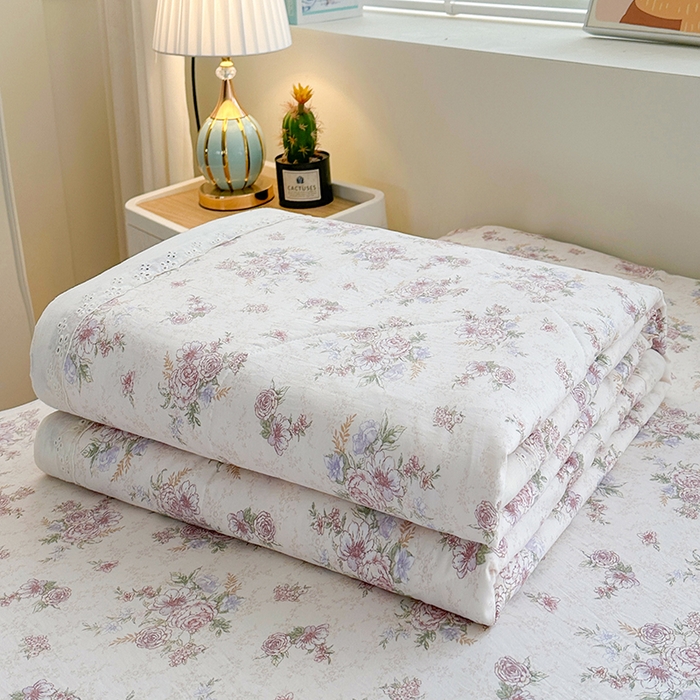 91家纺网 家纺一手货源 找家纺 欧夏家纺 2026新款蕾丝花边款夏被包边夏凉被空调被夏季薄被子直播供货跨境外贸 夏意