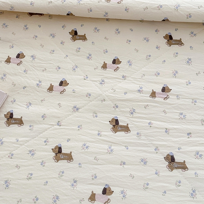 91家纺网 家纺一手货源 找家纺 欧夏家纺 2026新款蕾丝花边款夏被包边夏凉被空调被夏季薄被子直播供货跨境外贸 腊肠狗