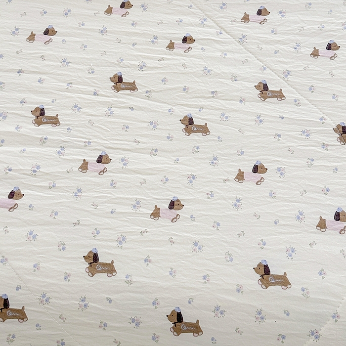 91家纺网 家纺一手货源 找家纺 欧夏家纺 2026新款蕾丝花边款夏被包边夏凉被空调被夏季薄被子直播供货跨境外贸 腊肠狗