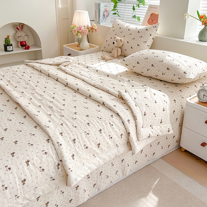 91家纺网 家纺一手货源 找家纺 欧夏家纺 2026新款蕾丝花边款夏被包边夏凉被空调被夏季薄被子直播供货跨境外贸 腊肠狗