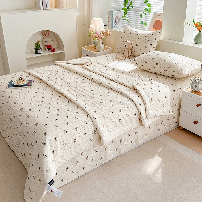 91家纺网 家纺一手货源 找家纺 欧夏家纺 2026新款蕾丝花边款夏被包边夏凉被空调被夏季薄被子直播供货跨境外贸 腊肠狗