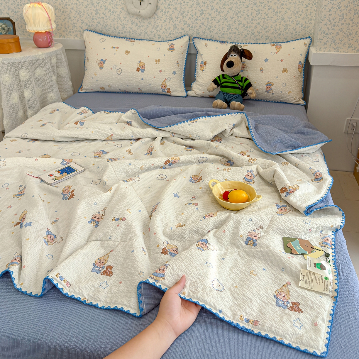 91家纺网 家纺一手货源 找家纺 （总）赫梵茜 2026新款泡芙双层纱三角绣夏被四件套