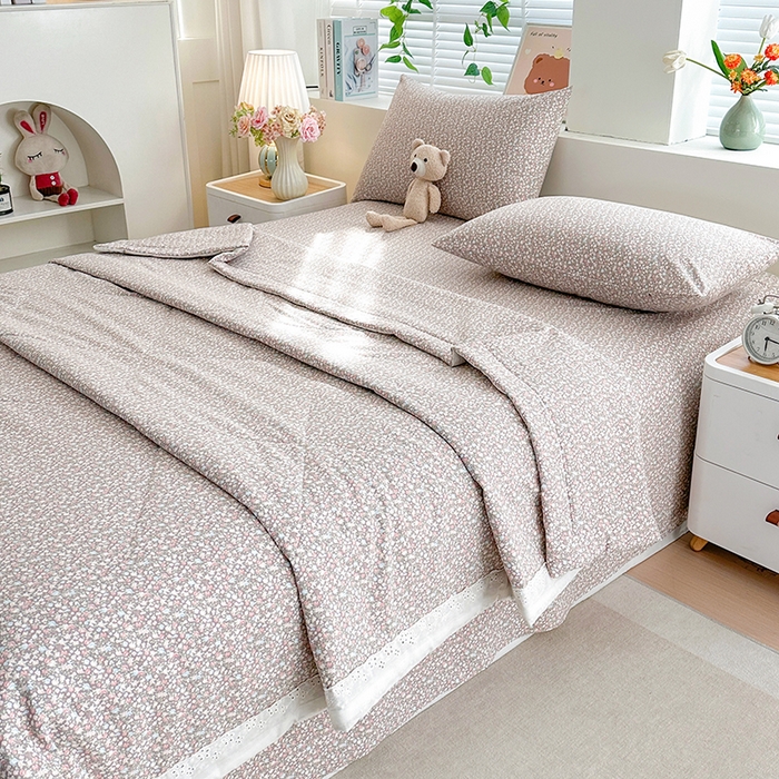 91家纺网 家纺一手货源 找家纺 欧夏家纺 2026新款蕾丝花边款夏被包边夏凉被空调被夏季薄被子直播供货跨境外贸 墨染