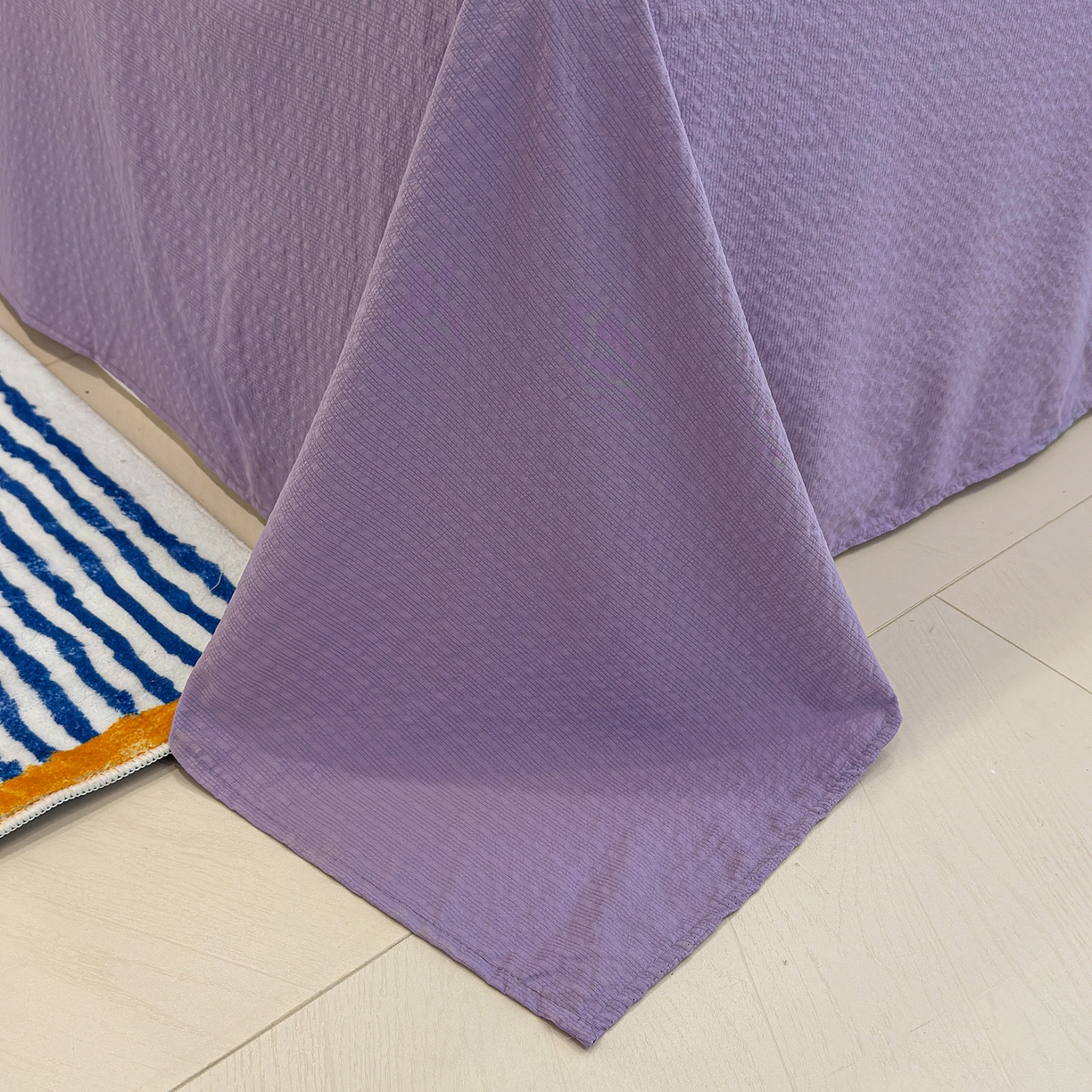 91家纺网 家纺一手货源 找家纺 赫梵茜 2026新款泡芙双层纱三角绣夏被四件套 薰衣草