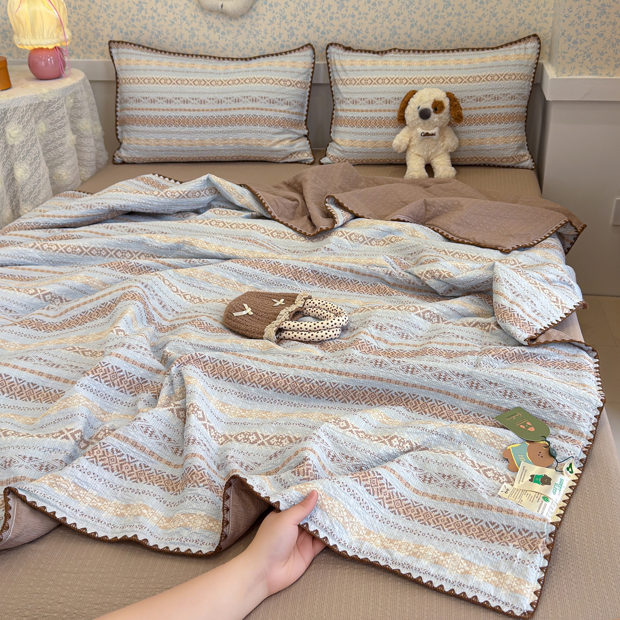 赫梵茜 2026新款泡芙双层纱三角绣夏被四件套 米娅