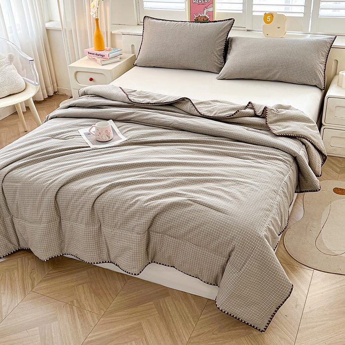 91家纺网 家纺一手货源 找家纺 阳光被业 2026新款100%棉花双层纱夏被新疆棉花空调被可机洗夏凉被绣边踩棉工艺 格格--灰