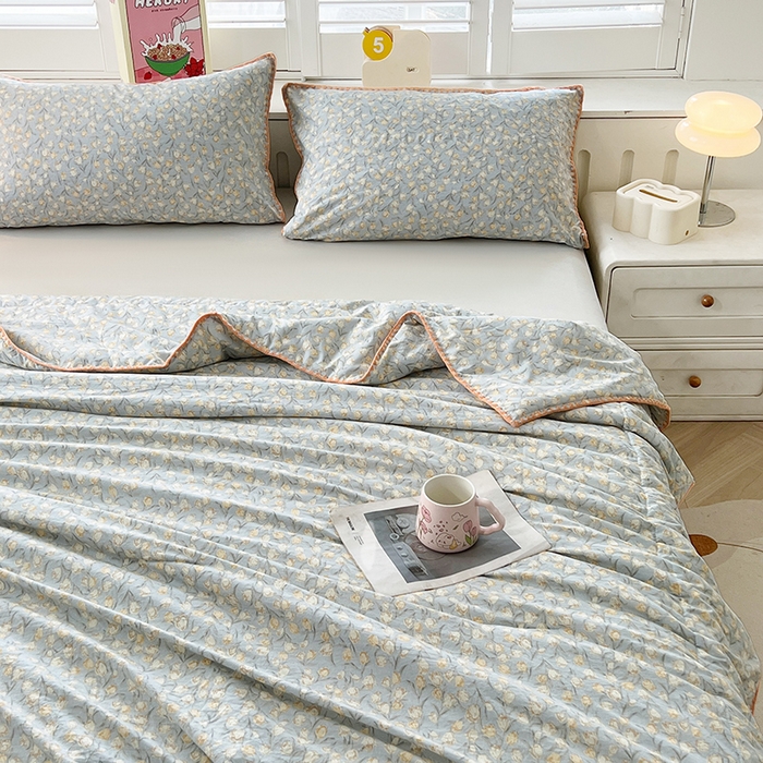 91家纺网 家纺一手货源 找家纺 阳光被业 2026新款100%棉花双层纱夏被新疆棉花空调被可机洗夏凉被绣边踩棉工艺 花絮--灰